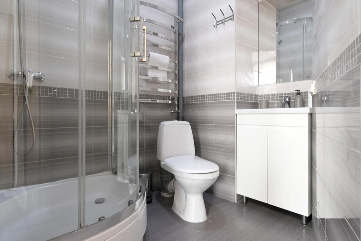 Buk Apartments On Doroshenka 25 Lviv Exterior photo